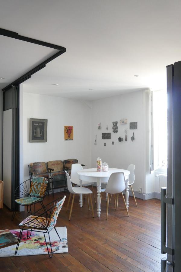 Surprenantes - La Biscuiterie Apartment Екстериор снимка